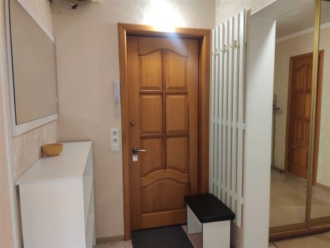 2-к квартира, 7/9 эт., 65м²