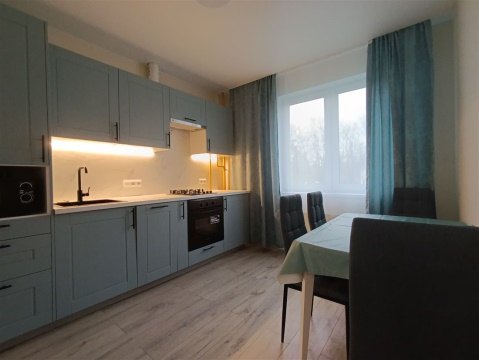 2-к квартира, 2/3 эт., 54м²