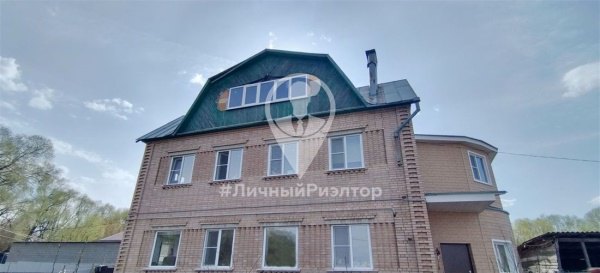 Дом 190м², участок 9 сот.