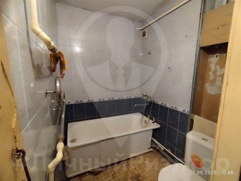 2-к квартира, 1/5 эт., 42м²